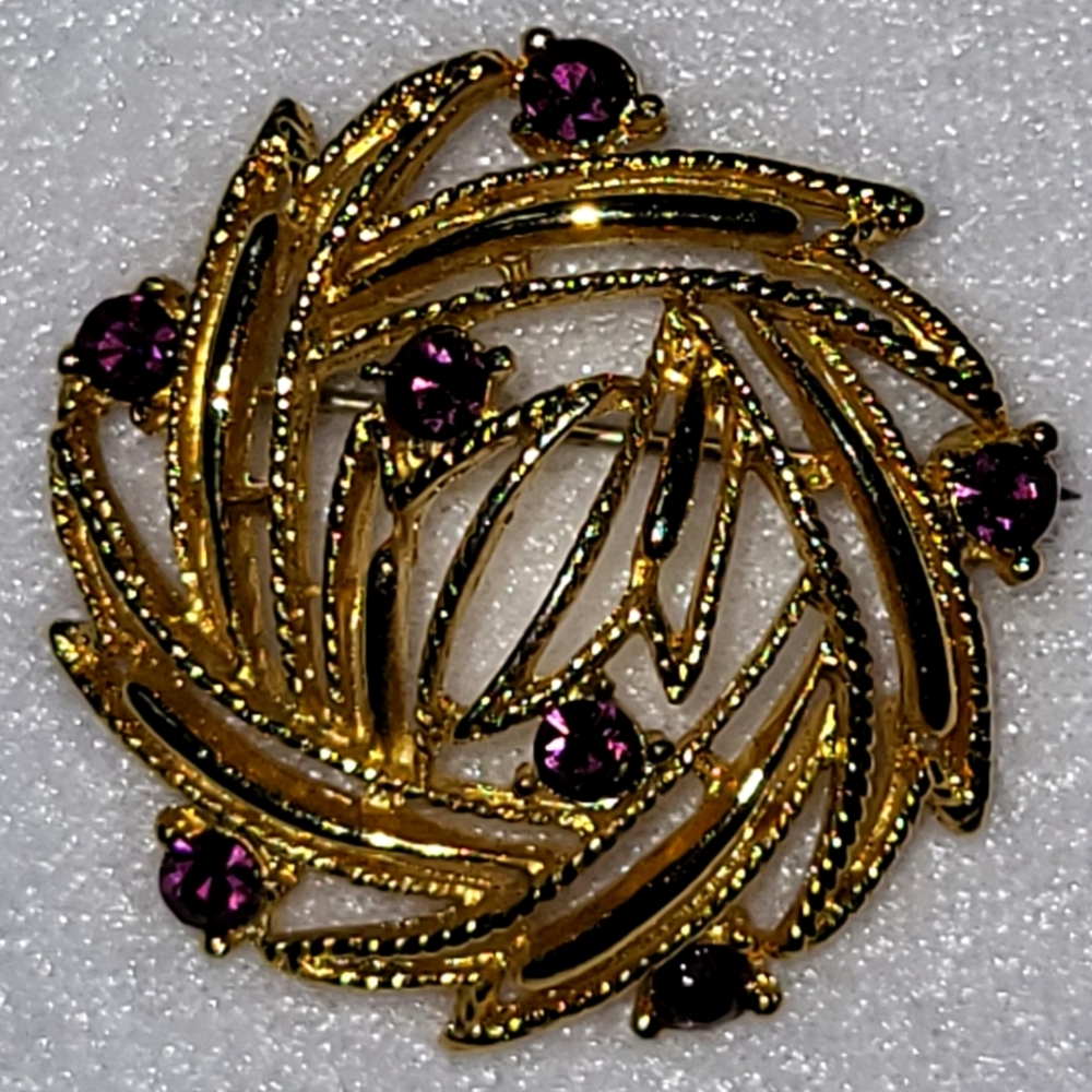 Vintage Gold Tone Modernist Purple Rhinestone Brooch / Pin